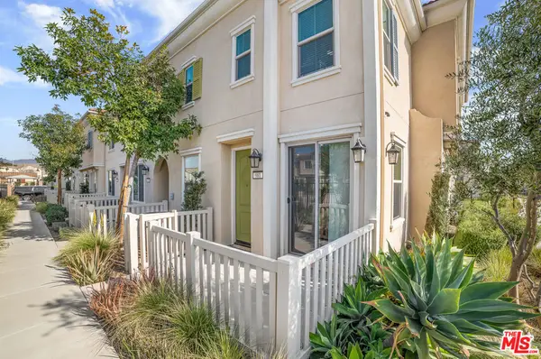 981 W Clover Avenue, Rialto, CA 92376