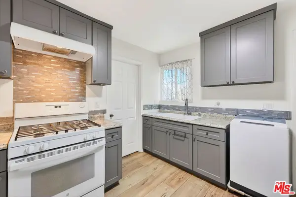 916 E 68th Street, Inglewood, CA 90302