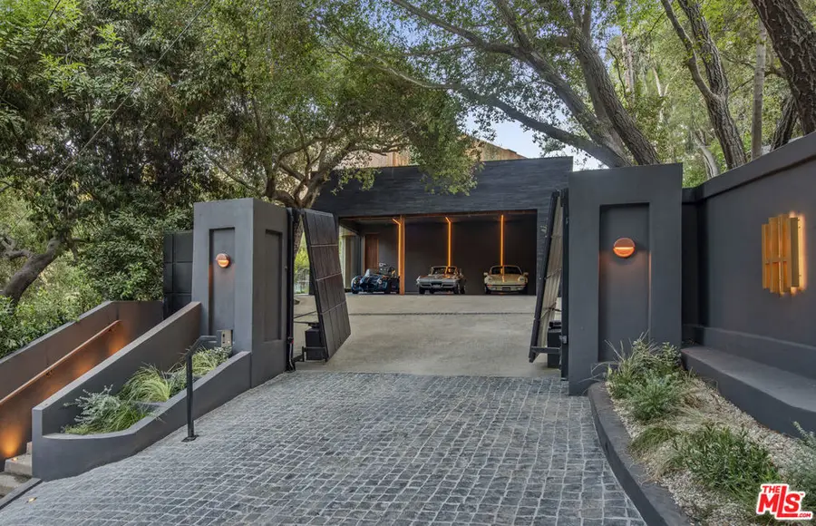 2535 Hutton Drive, Beverly Hills, CA 90210 - Image #2