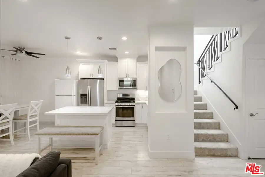 16855 Balboa Lane, Van Nuys, CA 91406 - Image #2