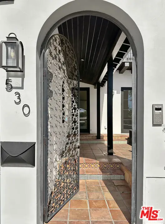 530 N Alta Vista Boulevard, Los Angeles, CA 90036 - #2