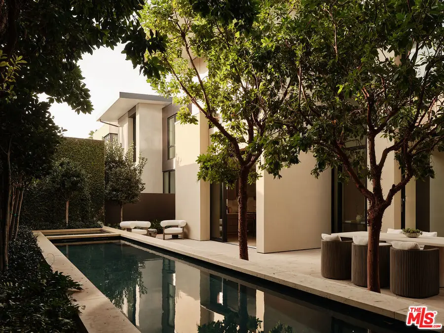 8880 Rosewood Avenue, West Hollywood, CA 90048 - #2