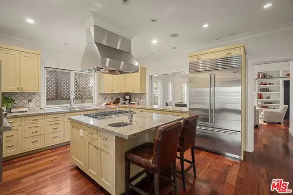 3457 Maplewood Avenue, Los Angeles, CA 90066