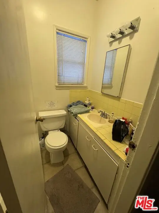 20 Breeze Avenue, Venice, CA 90291 - #3