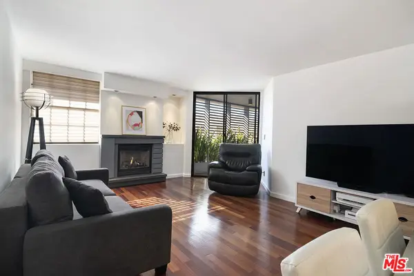 740 N Kings Road #320, West Hollywood, CA 90069