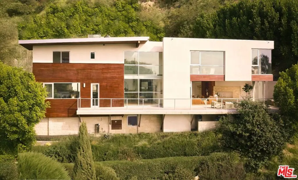 1700 Queens Court, Los Angeles, CA 90069 - #1