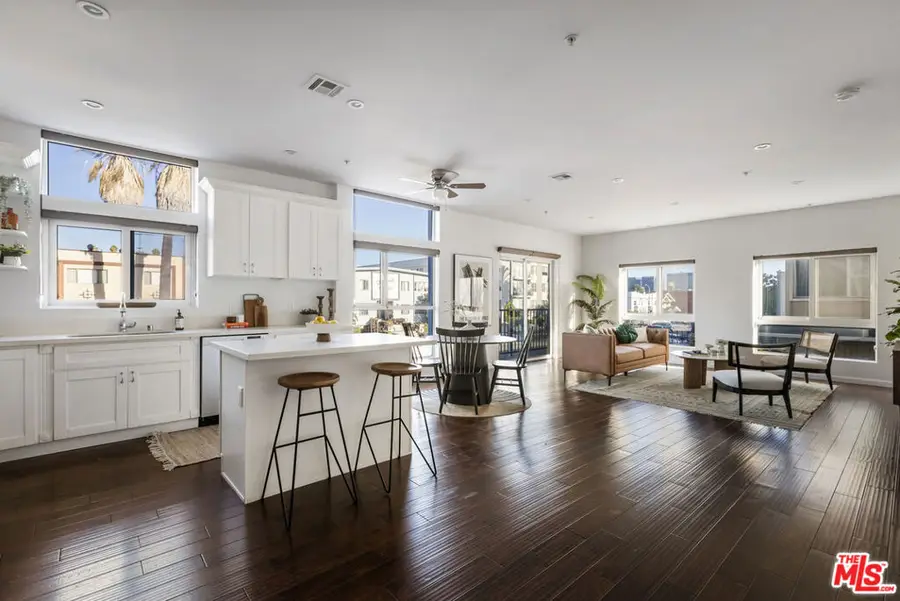 155 S Oxford Avenue #201, Los Angeles, CA 90004 - #2