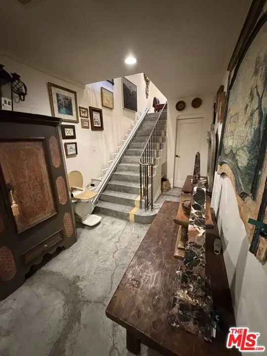 2252 W Washington Boulevard, Los Angeles, CA 90018 - #2