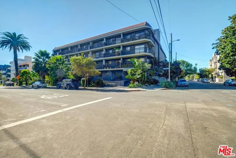 1355 N Sierra Bonita Avenue #411, West Hollywood, CA 90046 - Image #2