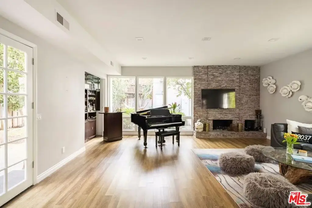 2398 Almeria Court, La Jolla, CA 92037 - Image #1