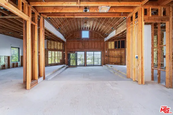 3622 Lowry Road, Los Angeles, CA 90027