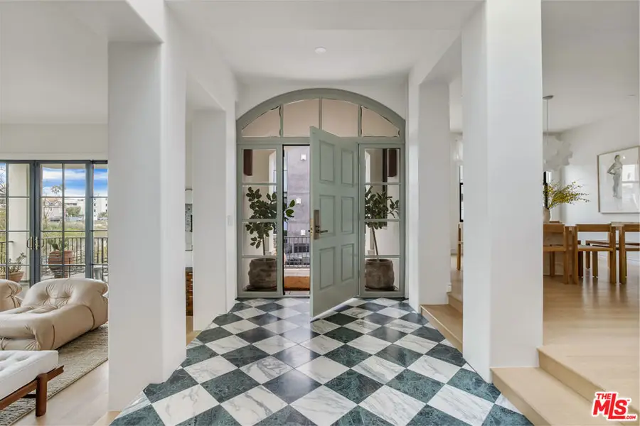 5201 Via Donte, Venice, CA 90292 - Image #2