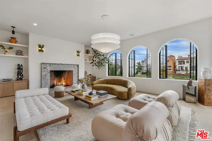 5201 Via Donte, Venice, CA 90292 - Image #3