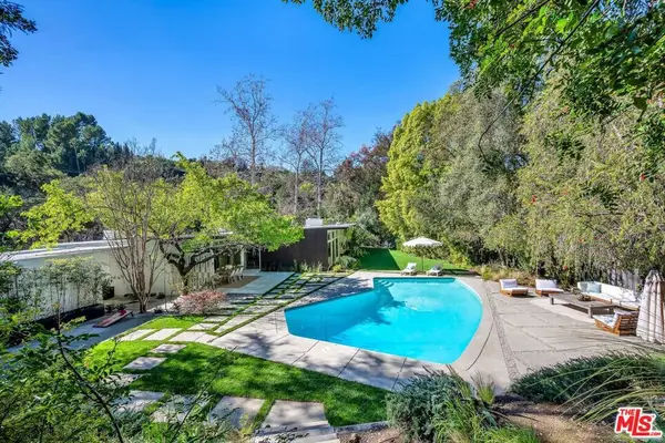 3700 Hayvenhurst Avenue, Encino, CA 91436