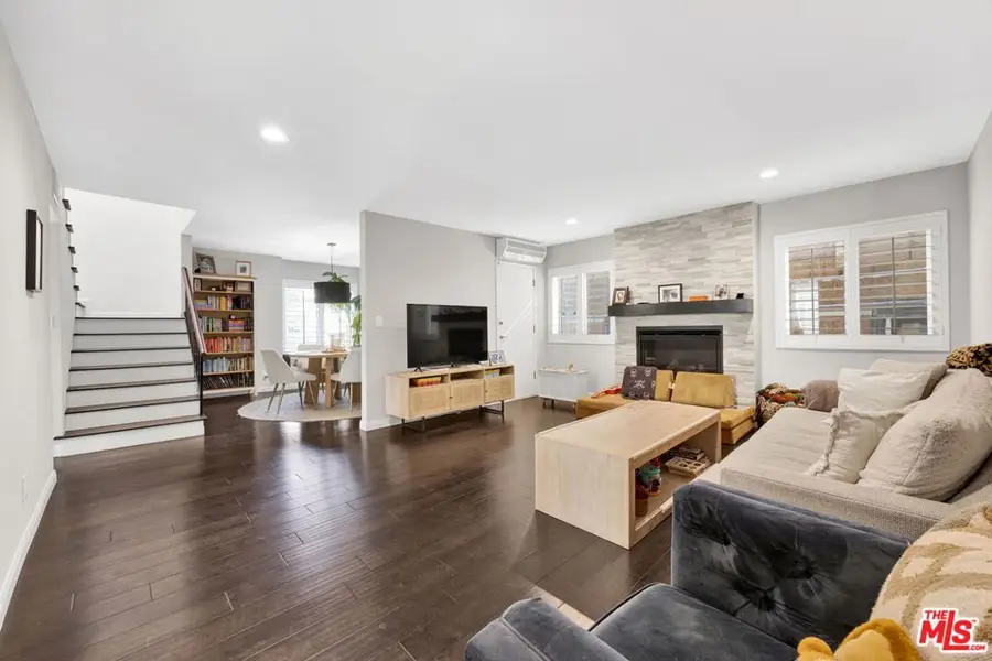 5020 Tilden Avenue #A, Sherman Oaks, CA 91423 - Image #2