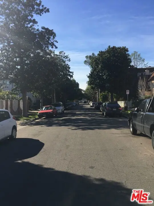 6111 Afton Place, Los Angeles, CA 90028 - Image #2