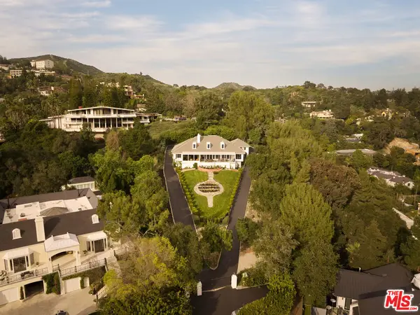 949 N Norman Place, Los Angeles, CA 90049