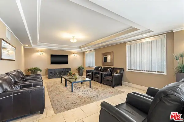 620 S Gramercy Place #103, Los Angeles, CA 90005
