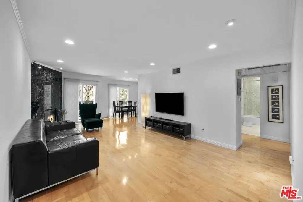 1515 S Beverly Drive #202, Los Angeles, CA 90035 - Image #1