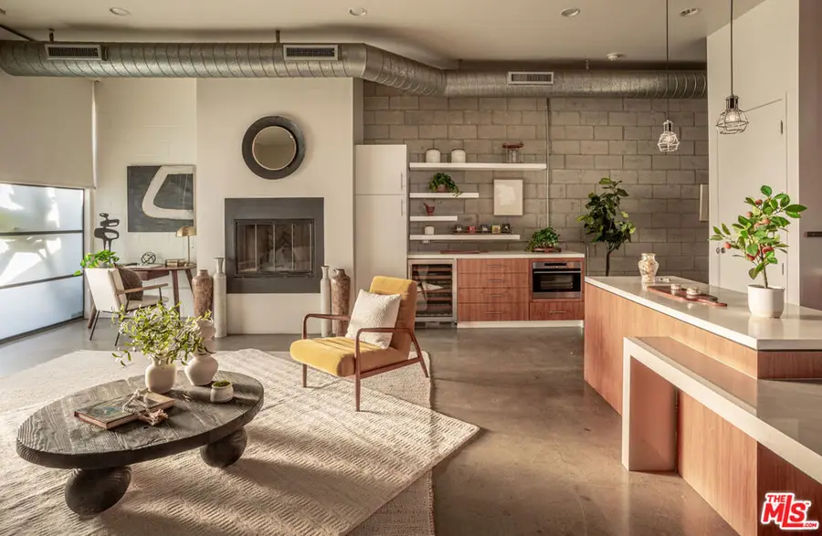 1534 17th Street #105, Santa Monica, CA 90404 - #3