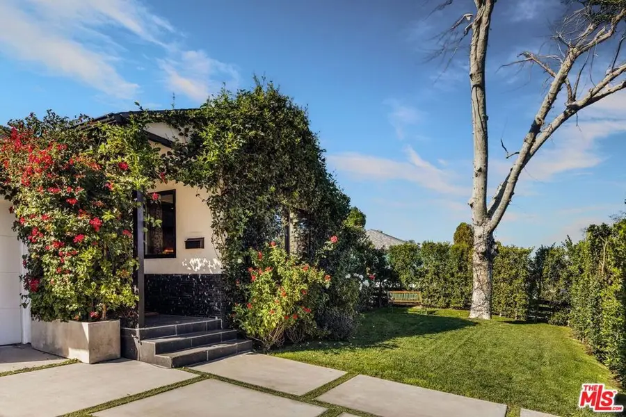 5919 Encino Avenue, Encino, CA 91316 - Image #2