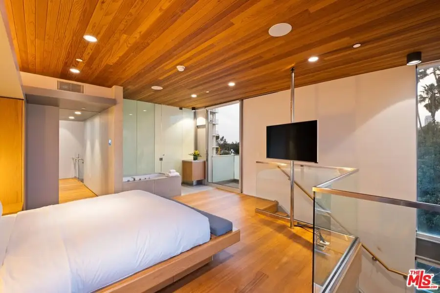 1251 Edris Drive, Los Angeles, CA 90035 - Image #3