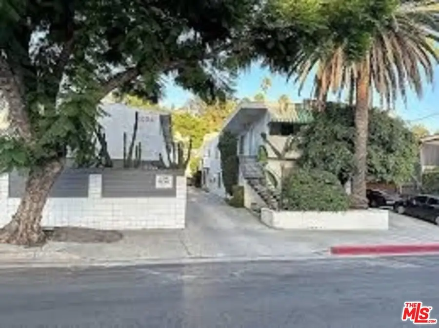 2038 Holly Drive, Los Angeles, CA 90068 - Image #3