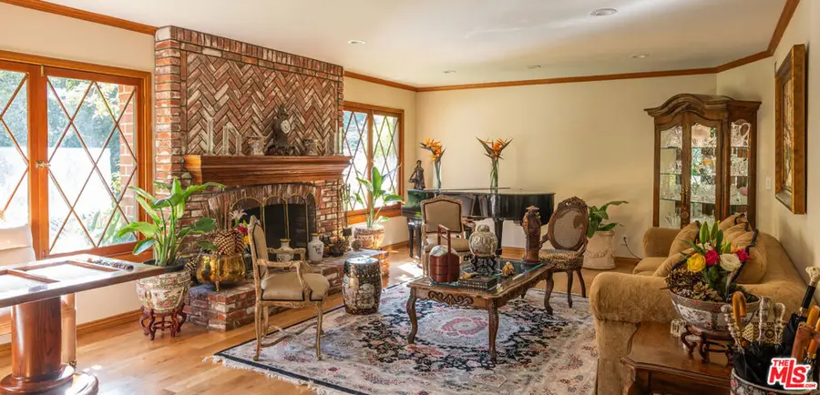 9415 Cherokee Lane, Beverly Hills, CA 90210 - Image #3