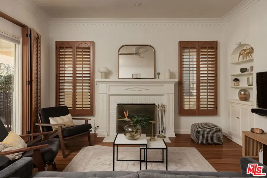 9012 Elevado Street, West Hollywood, CA 90069 - Image #2