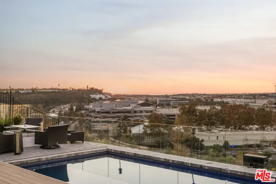 6592 Kentwood Bluffs Drive, Los Angeles, CA 90045 - #2