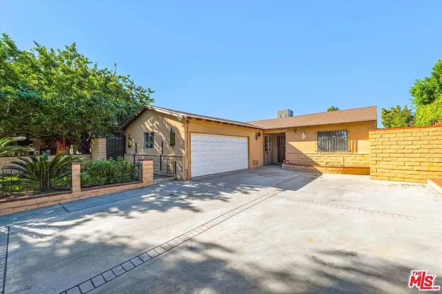 13361 Truesdale Street, Panorama City, CA 91402 - Image #2