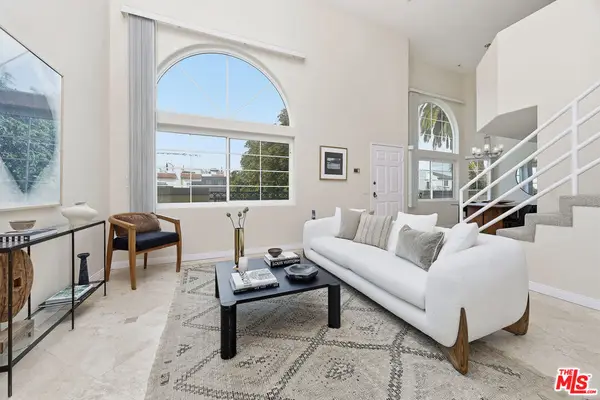 3900 Beethoven Street #302, Los Angeles, CA 90066