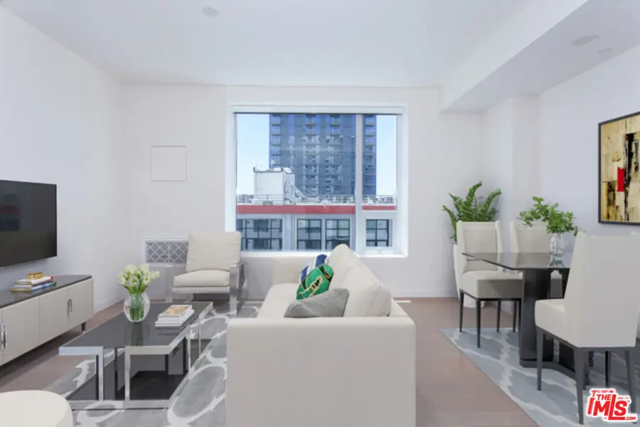 1050 S Grand Avenue #905, Los Angeles, CA 90015 - #2