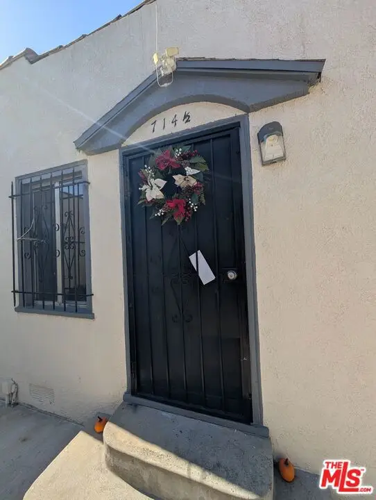 710 W 76th Street, Los Angeles, CA 90044 - Image #3