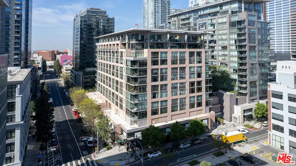 1111 S Grand Avenue #PH1, Los Angeles, CA 90015 - #1