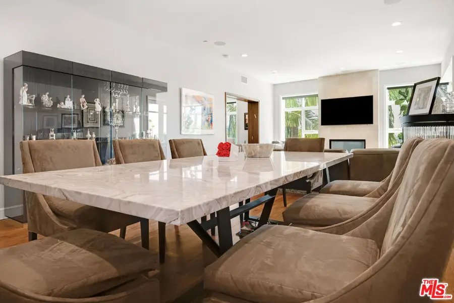 447 N Doheny Drive #301, Beverly Hills, CA 90210 - Image #2