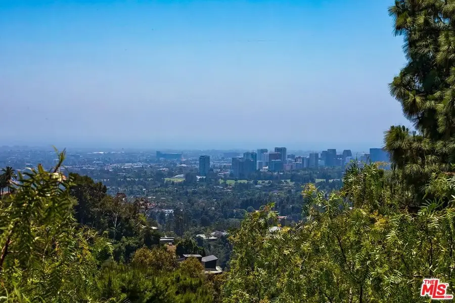 9354 Claircrest Drive, Beverly Hills, CA 90210 - Image #3