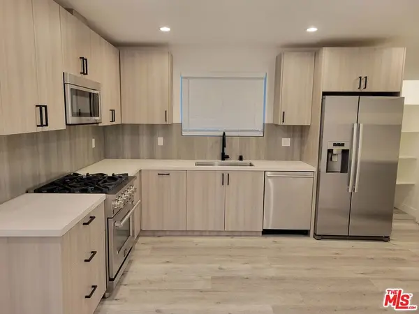 11565 Iowa Avenue, Los Angeles, CA 90025