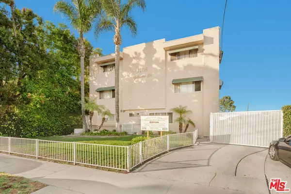 11725 Gilmore Street, North Hollywood, CA 91606