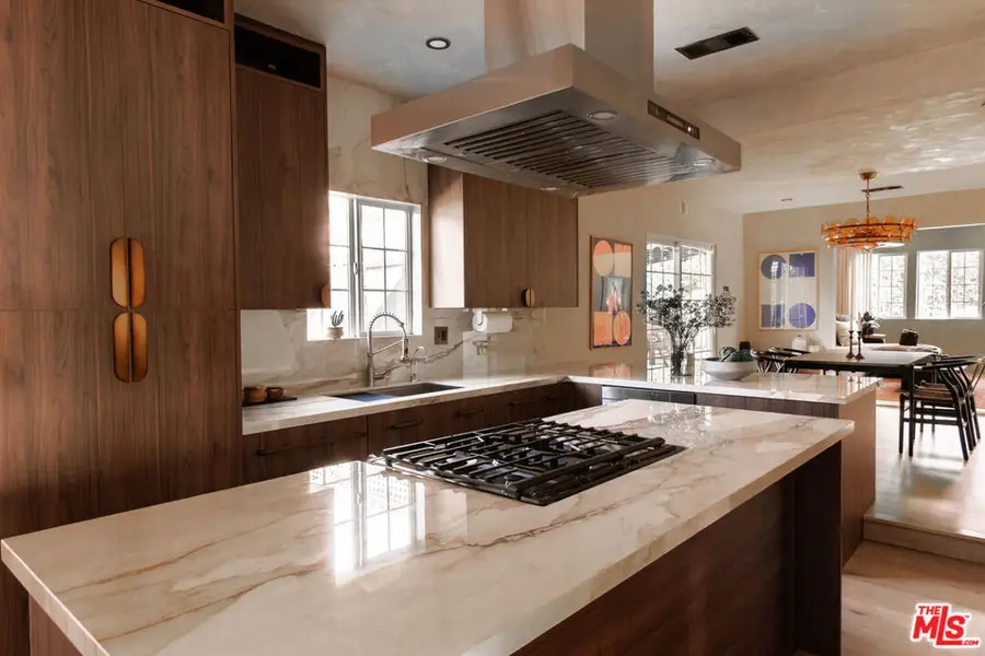 1216 N Virgil Avenue, Los Angeles, CA 90029 - #2