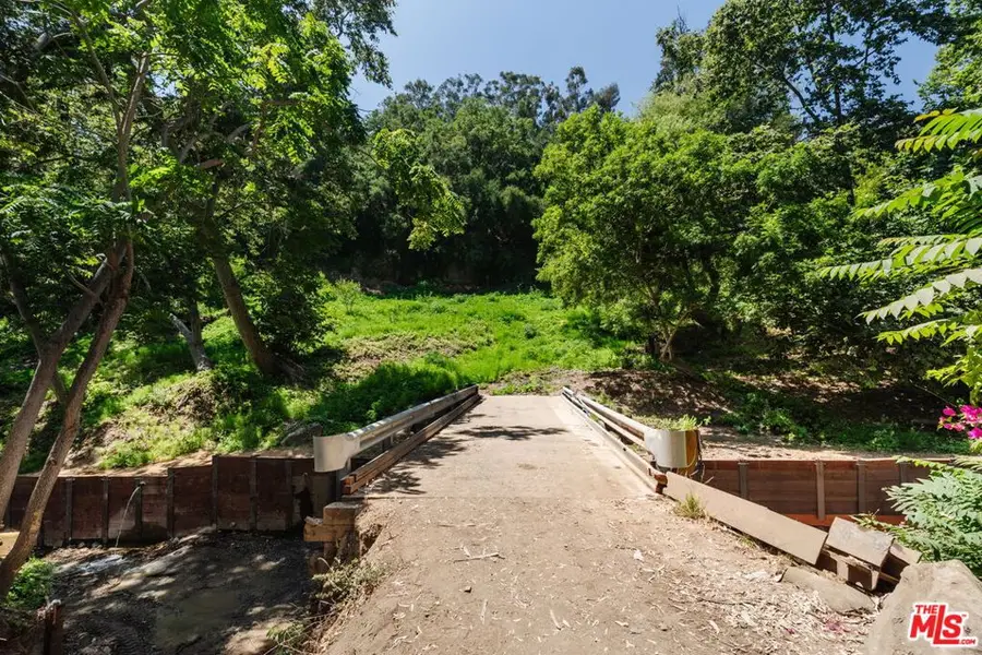 641 Hightree Road, Santa Monica, CA 90402 - #3