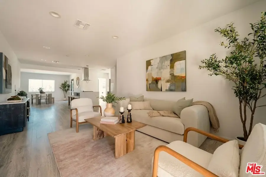 6160 Shoshone Avenue, Encino, CA 91316 - #3