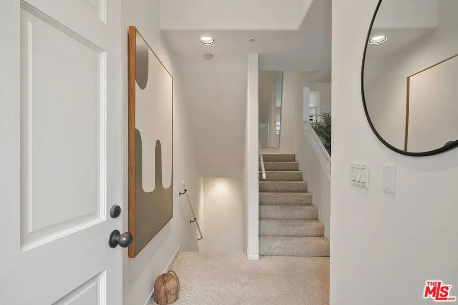 6805 Hannum Avenue, Culver City, CA 90230 - #2