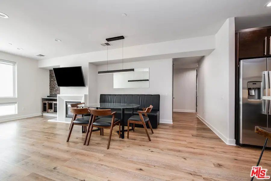 10609 Bloomfield Street #305, Toluca Lake, CA 91602 - #3