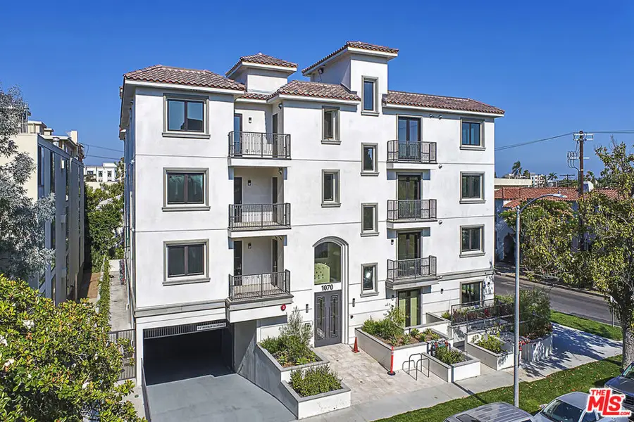 1070 S Bedford Street, Los Angeles, CA 90035 - #2