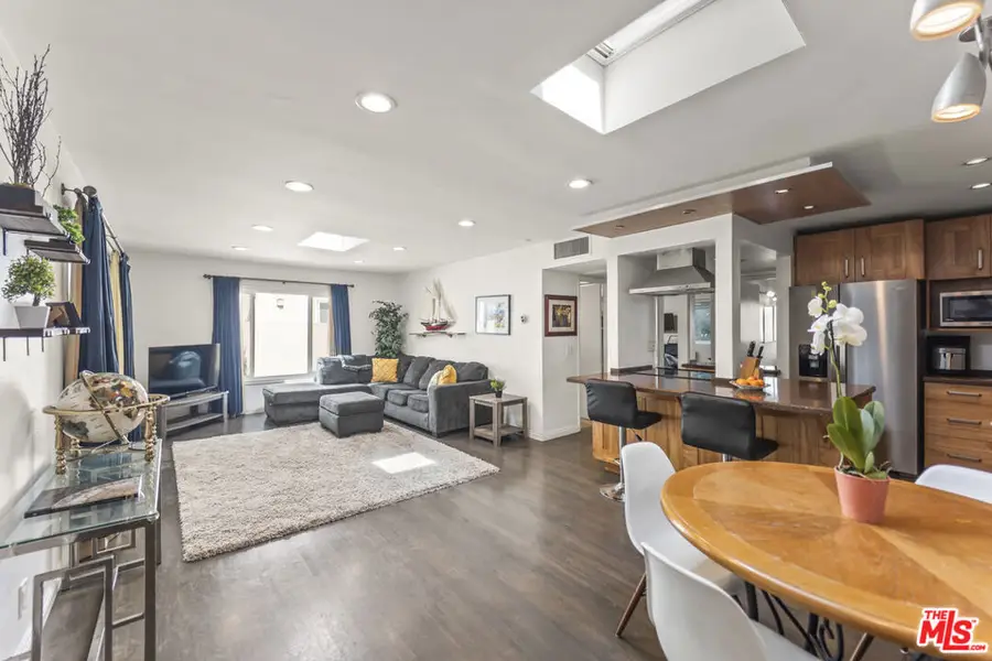 970 Palm Avenue #209, Los Angeles, CA 90069 - #2