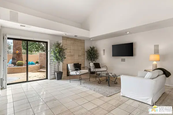 2910 Cervantes Court, Palm Springs, CA 92264