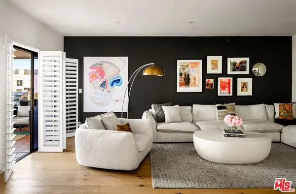 651 Wilcox Avenue #3C, Los Angeles, CA 90004