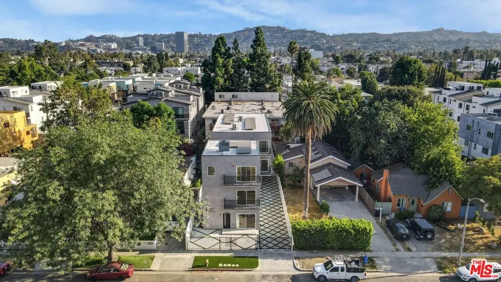 10826 Hesby Street, North Hollywood, CA 91601 - #1