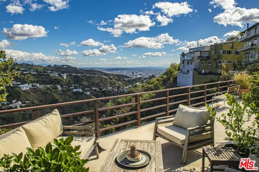 2154 Beech Knoll Road, West Hollywood, CA 90046 - #2